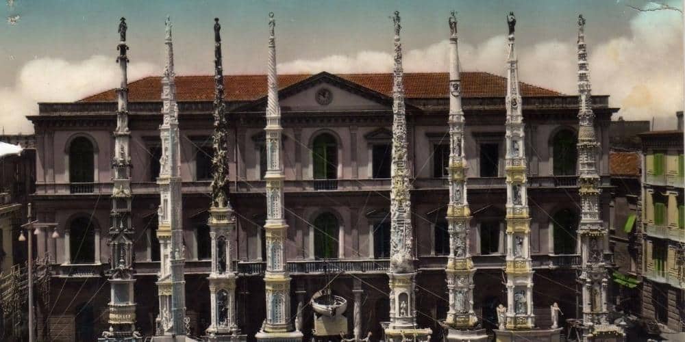 siti UNESCO in Italia: campania, Gigli di Nola 